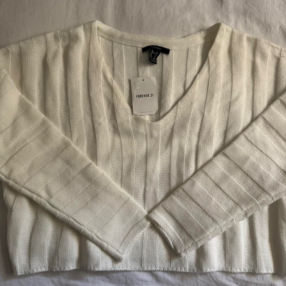 Forever 21 Cream V-Neck Sweater - Picture 2 of 2